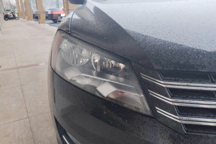 Used Volkswagen Passat 2011 1.8 TSI DSG Prestige Edition Right Front Headlight