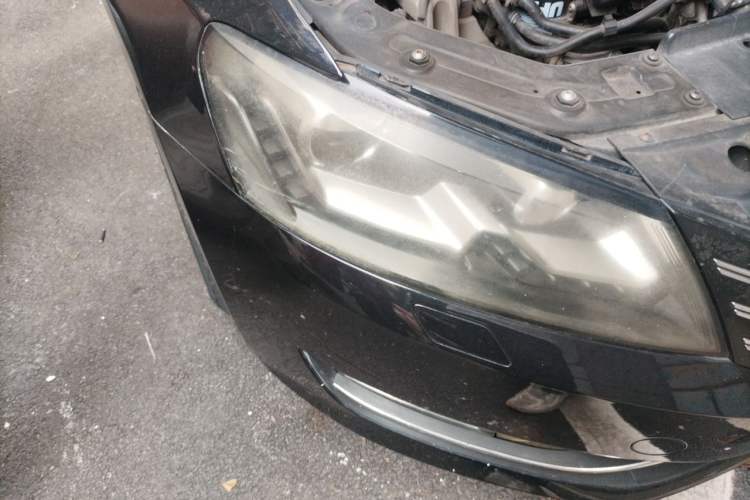 Used Volkswagen Passat 2011 1.8TSI DSG Prestige Edition Right Front Headlight