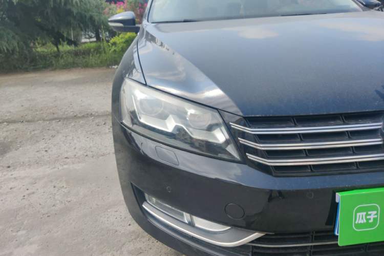 Used Volkswagen Passat 2011 1.8 TSI DSG Prestige Edition Right Front Headlight