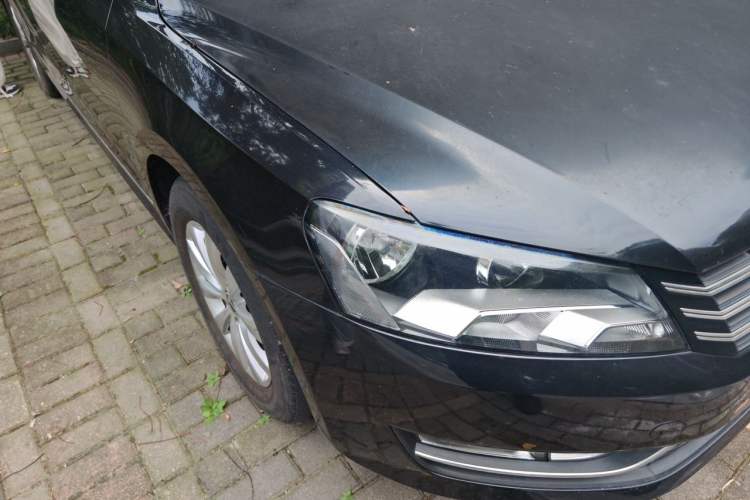 Used Volkswagen Passat 2011 1.8TSI Automatic Prestige Edition Right Front Headlight