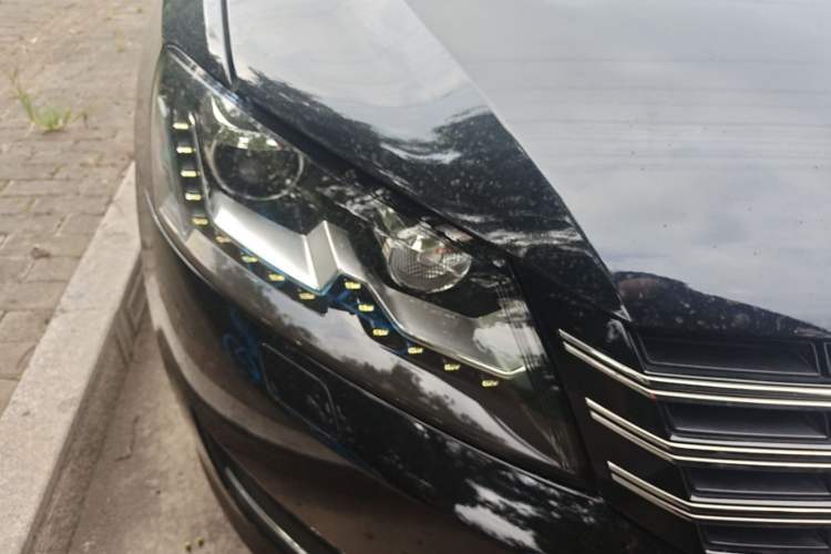 Used Volkswagen Passat 2011 2.0 TSI DSG Premium Edition Right Front Headlight