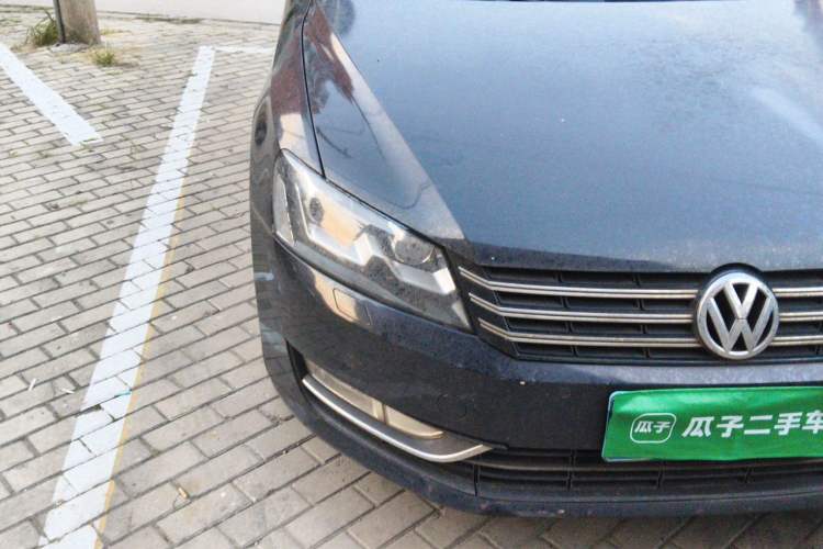 Used Volkswagen Passat 2011 1.8TSI DSG Prestige Edition Right Front Headlight