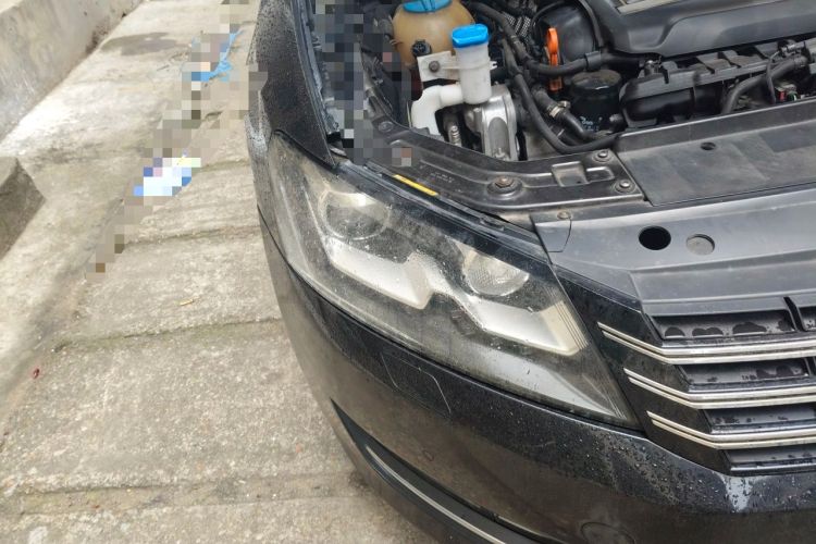 Used Volkswagen Passat 2011 1.8TSI DSG Prestige Edition Right Front Headlight
