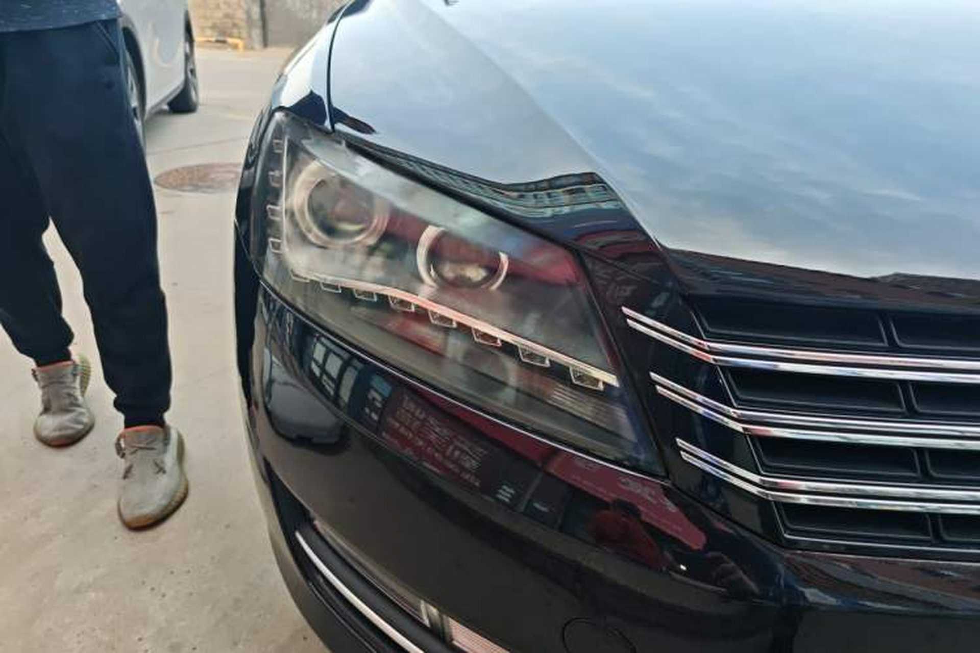 Used Volkswagen Passat 2011 1.4 TSI DSG Prestige Edition Right Front Headlight