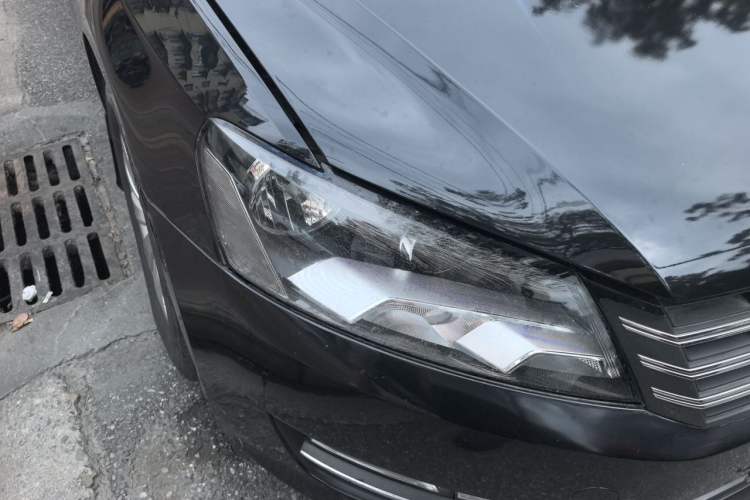 Used Volkswagen Passat 2011 1.8 TSI DSG Prestige Edition Right Front Headlight