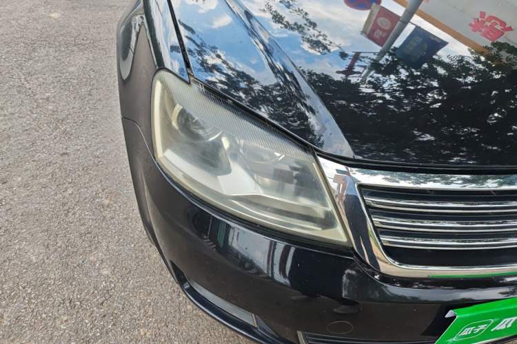 Used Volkswagen Passat 2011 1.8T Manual Luxury Model Right Front Headlight