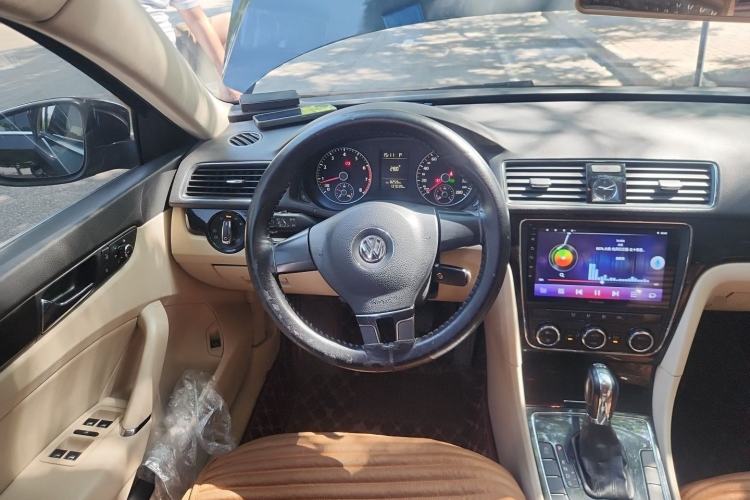 Used Volkswagen Passat 2011 1.8 TSI DSG Prestige Edition Steering Wheel