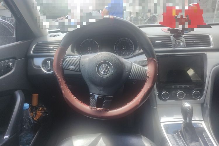 Used Volkswagen Passat 2011 1.8TSI Automatic Prestige Edition Steering Wheel