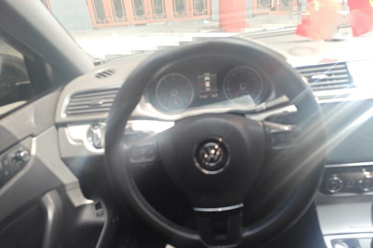 Used Volkswagen Passat 2011 3.0L V6 DSG Flagship Edition Steering Wheel