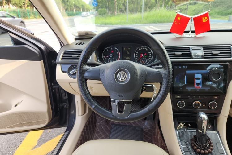 Used Volkswagen Passat 2011 1.4 TSI DSG Prestige Edition Steering Wheel