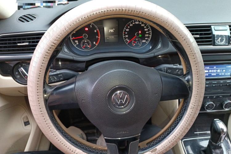 Used Volkswagen Passat 2011 1.8TSI Automatic Prestige Edition Steering Wheel