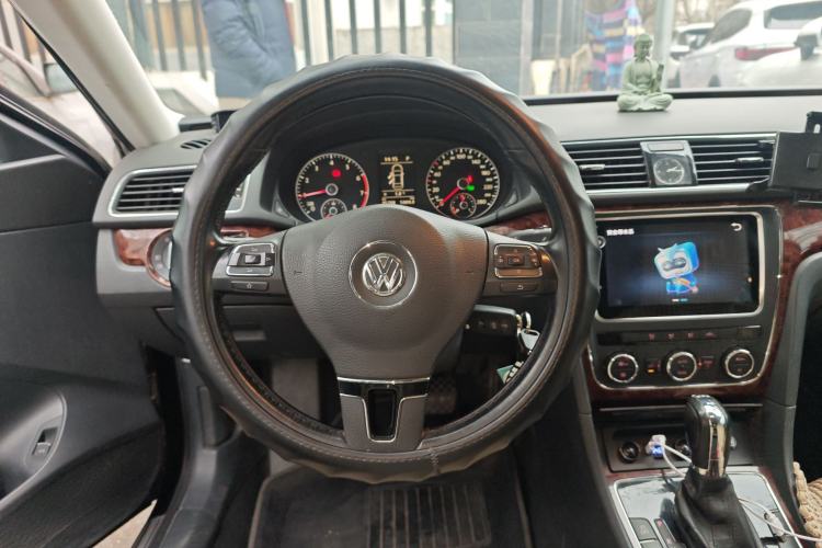 Used Volkswagen Passat 2011 1.8TSI DSG Prestige Edition Steering Wheel