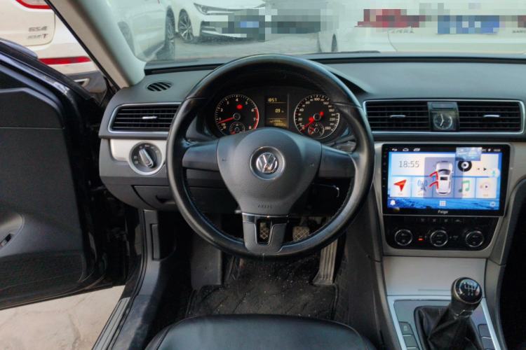 Used Volkswagen Passat 2011 1.4 TSI Manual Luxury Edition Steering Wheel