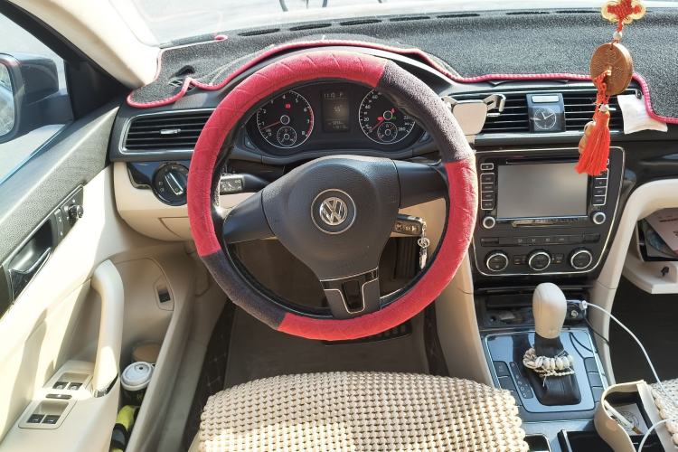 Used Volkswagen Passat 2011 1.4 TSI DSG Prestige Edition Steering Wheel
