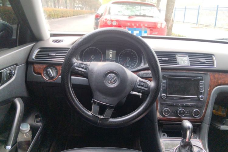 Used Volkswagen Passat 2011 2.0 TSI DSG Premium Edition Steering Wheel