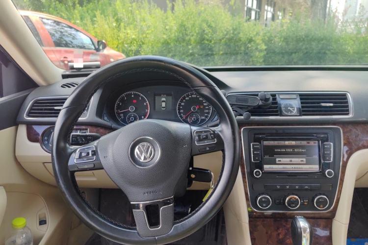 Used Volkswagen Passat 2011 2.0 TSI DSG Premium Edition Steering Wheel