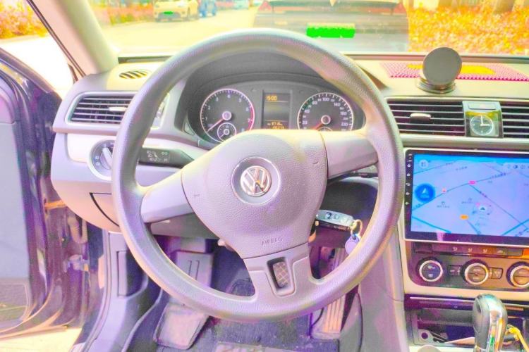 Used Volkswagen Passat  Steering Wheel
