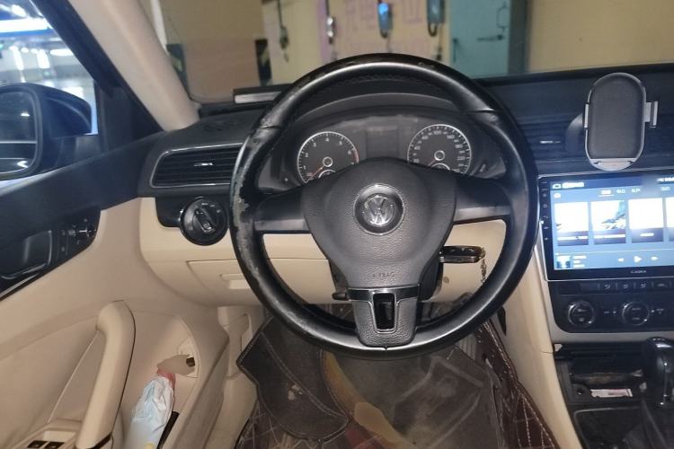 Used Volkswagen Passat 2011 1.8 TSI DSG Prestige Edition Steering Wheel