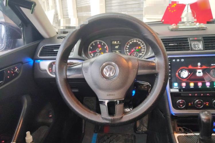 Used Volkswagen Passat 2011 1.8 TSI DSG Prestige Edition Steering Wheel