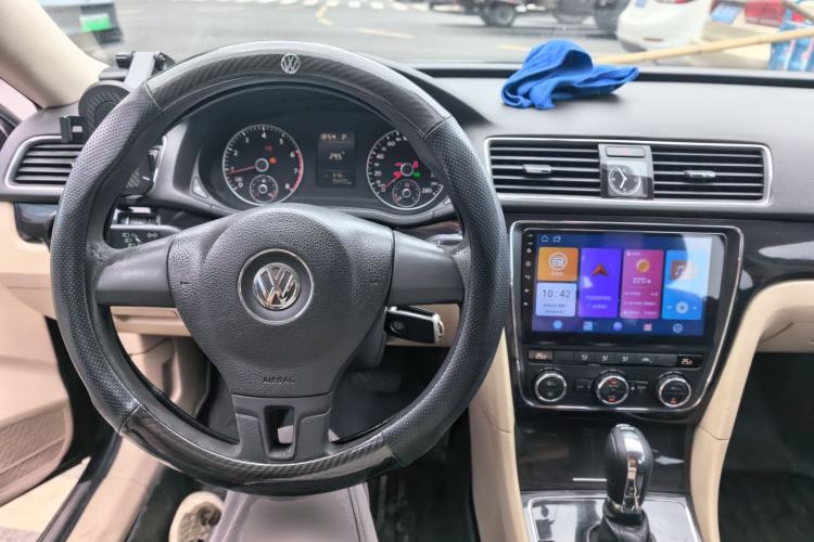 Used Volkswagen Passat  Steering Wheel
