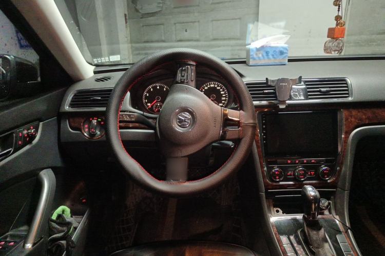 Used Volkswagen Passat 2011 1.8TSI DSG Prestige Edition Steering Wheel