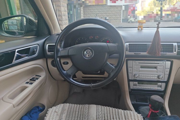 Used Volkswagen Passat 2011 1.8T Manual Luxury Model Steering Wheel