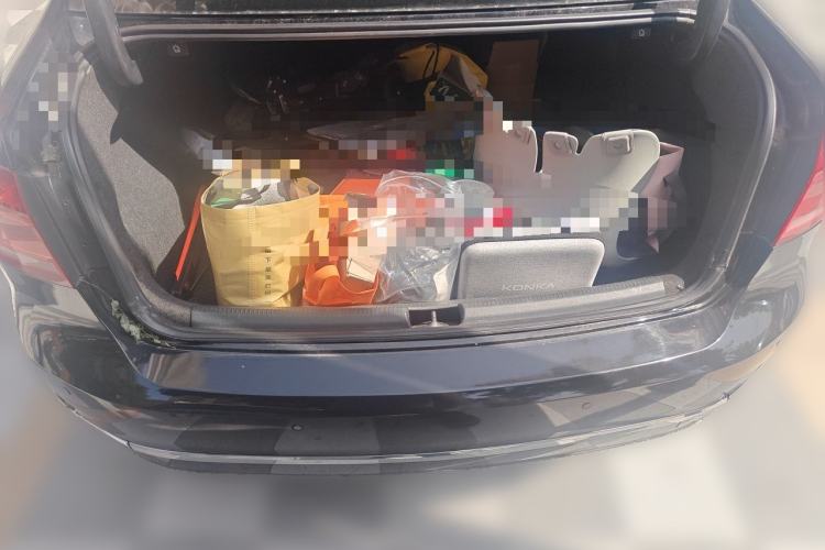 Used Volkswagen Passat 2011 3.0L V6 DSG Flagship Edition Trunk