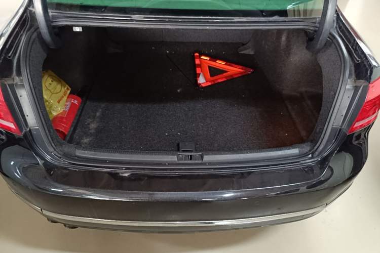 Used Volkswagen Passat 2011 2.0 TSI DSG Premium Edition Trunk