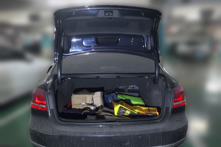 Used Volkswagen Passat 2011 3.0L V6 DSG Flagship Edition Trunk