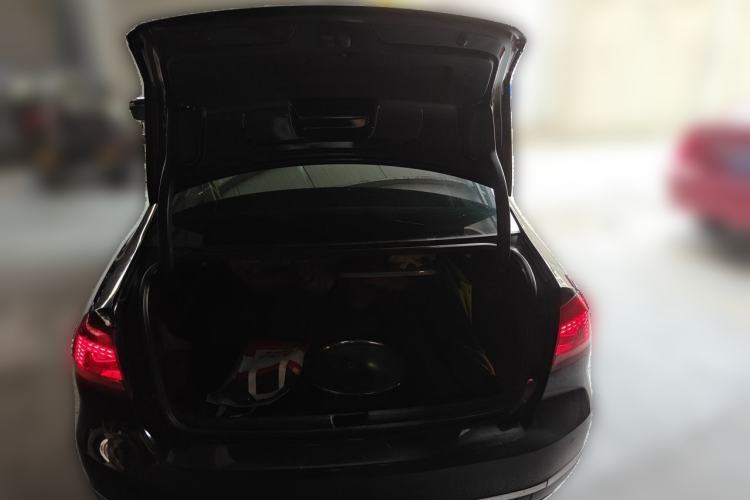 Used Volkswagen Passat 2011 2.0 TSI DSG Premium Edition Trunk