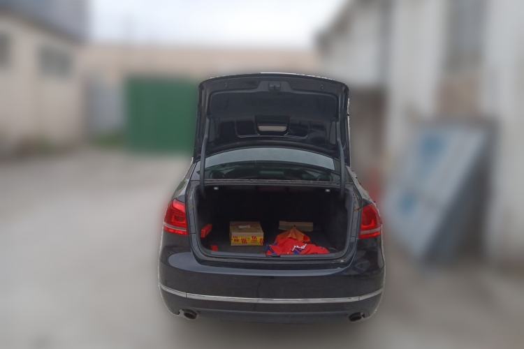 Used Volkswagen Passat 2011 3.0L V6 DSG Flagship Deluxe Edition Trunk