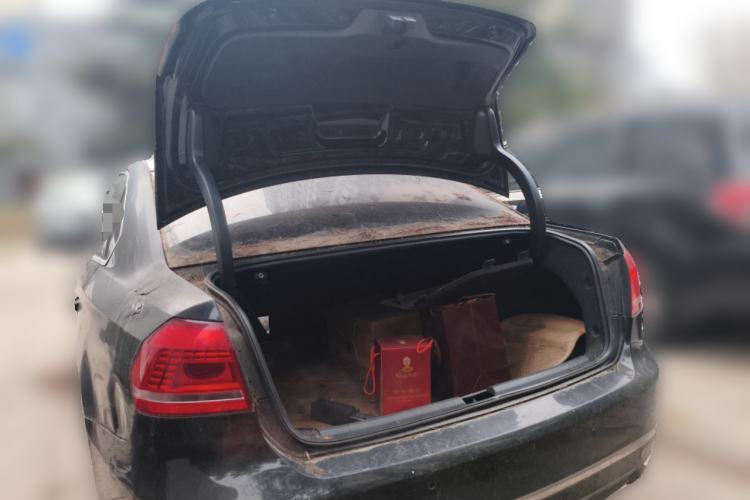 Used Volkswagen Passat 2011 3.0L V6 DSG Flagship Deluxe Edition Trunk