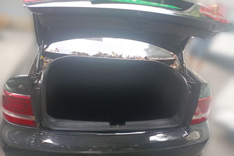 Used Volkswagen Passat 2011 1.8T Automatic Luxury Model Trunk