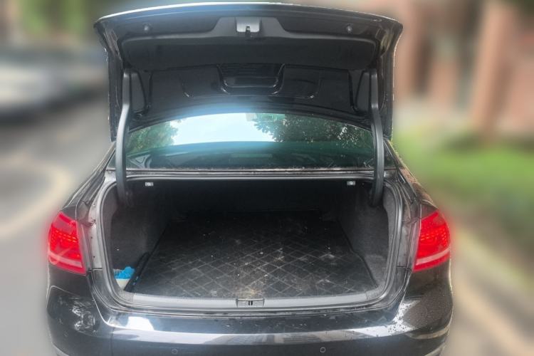 Used Volkswagen Passat 2011 1.8TSI DSG Prestige Edition Trunk