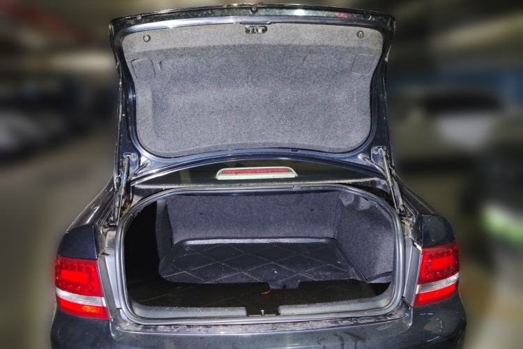 Used Volkswagen Passat 2011 1.8T Automatic Luxury Model Trunk