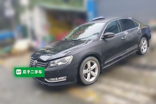Ojetý Volkswagen Passat 2011 1.8 TSI DSG Prestige Edition