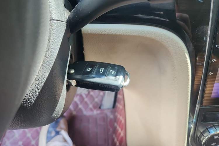 Used Volkswagen Passat 2011 1.8 TSI DSG Prestige Edition Vehicle Key