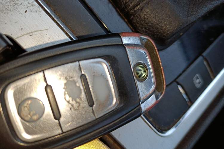 Used Volkswagen Passat 2011 2.0 TSI DSG Premium Edition Vehicle Key