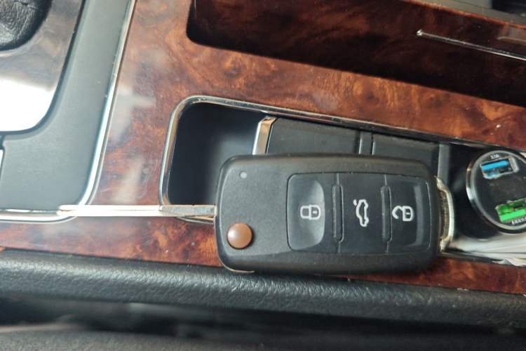 Used Volkswagen Passat 2011 1.8TSI DSG Prestige Edition Vehicle Key