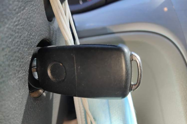 Used Volkswagen Passat 2011 1.4 TSI Manual Luxury Edition Vehicle Key