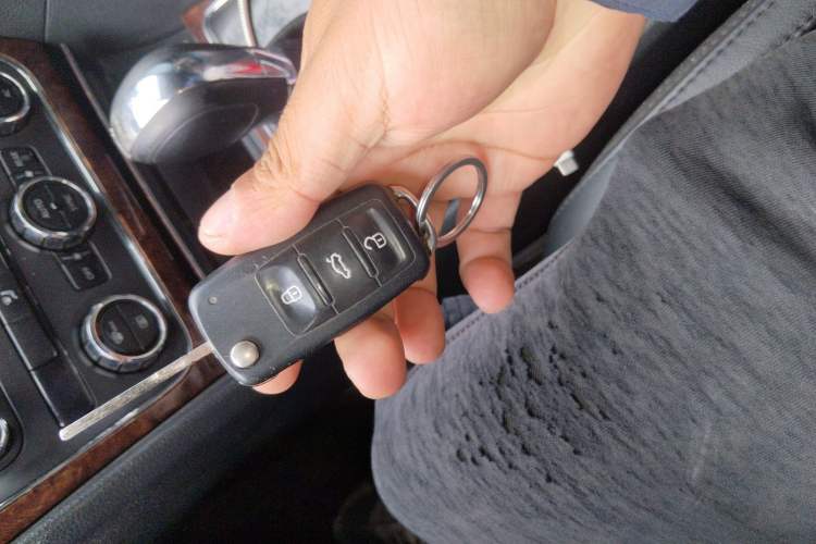 Used Volkswagen Passat 2011 2.0 TSI DSG Premium Edition Vehicle Key