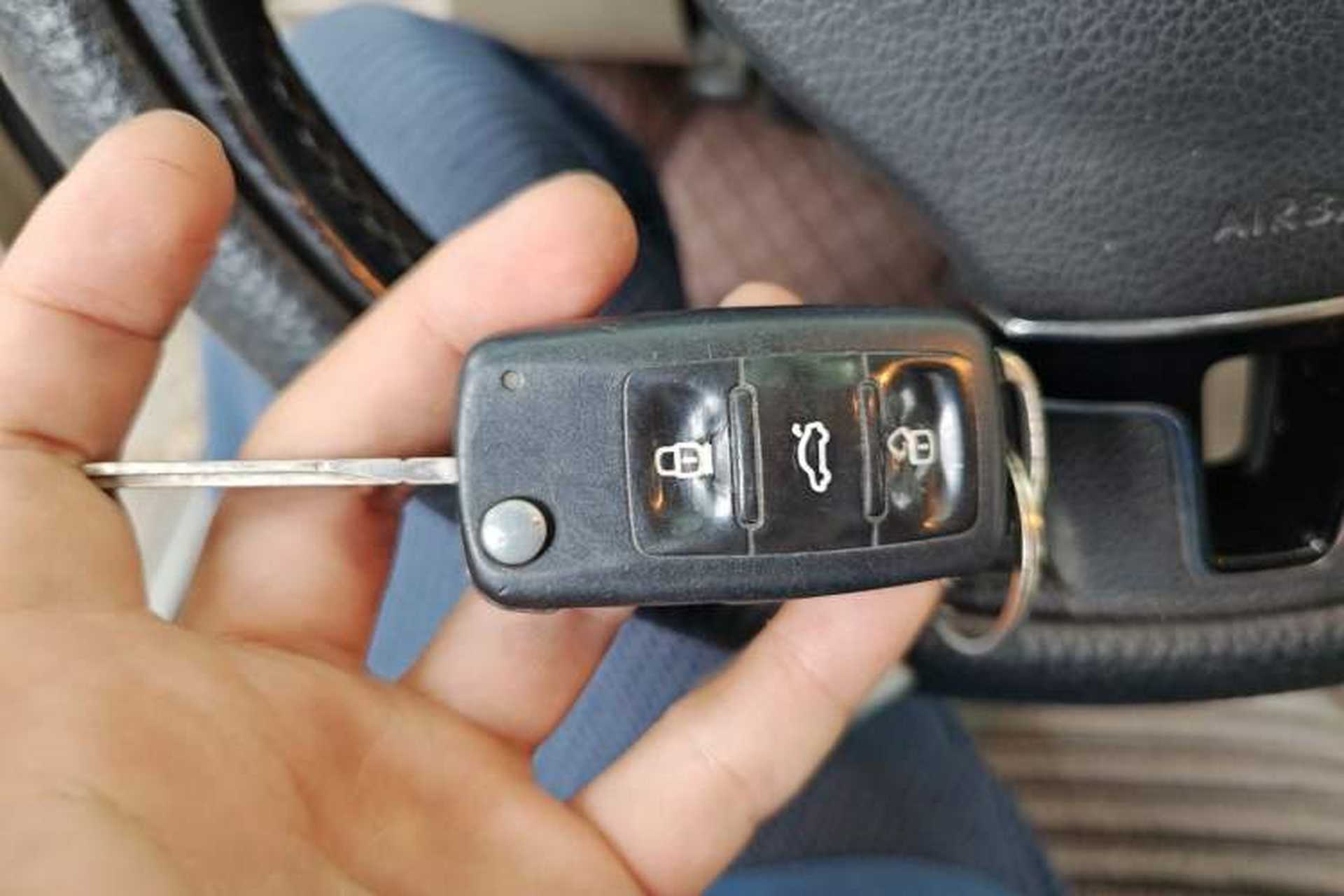 Used Volkswagen Passat 2011 1.8TSI Automatic Prestige Edition Vehicle Key