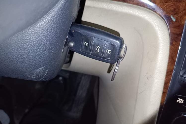 Used Volkswagen Passat 2011 2.0 TSI DSG Premium Edition Vehicle Key