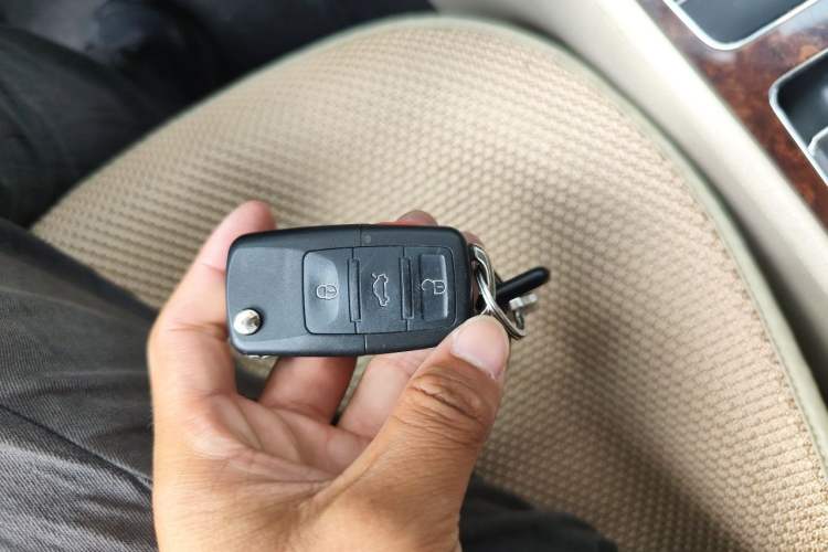 Used Volkswagen Passat 2011 2.0 TSI DSG Premium Edition Vehicle Key