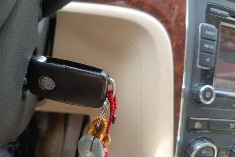 Used Volkswagen Passat 2011 1.8TSI Automatic Prestige Edition Vehicle Key