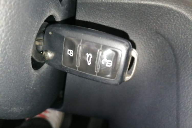 Used Volkswagen Passat 2011 1.8TSI DSG Prestige Edition Vehicle Key