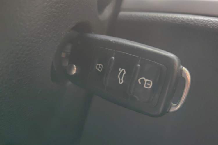 Used Volkswagen Passat 2011 1.8 TSI DSG Prestige Edition Vehicle Key