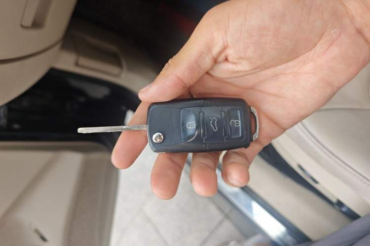 Used Volkswagen Passat 2011 1.8TSI DSG Prestige Edition Vehicle Key