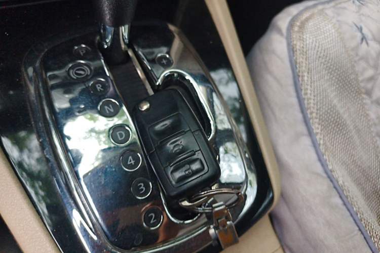 Used Volkswagen Passat 2011 1.8T Automatic Luxury Model Vehicle Key
