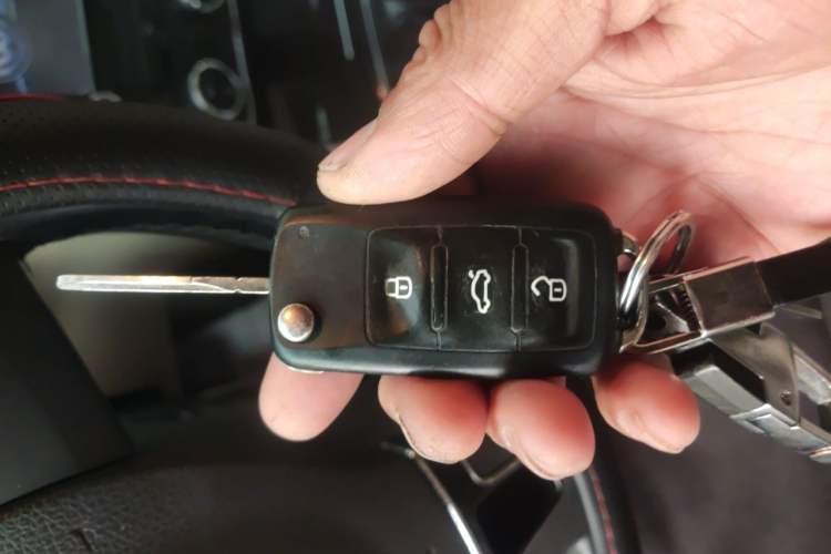 Used Volkswagen Passat 2011 1.8TSI Automatic Prestige Edition Vehicle Key